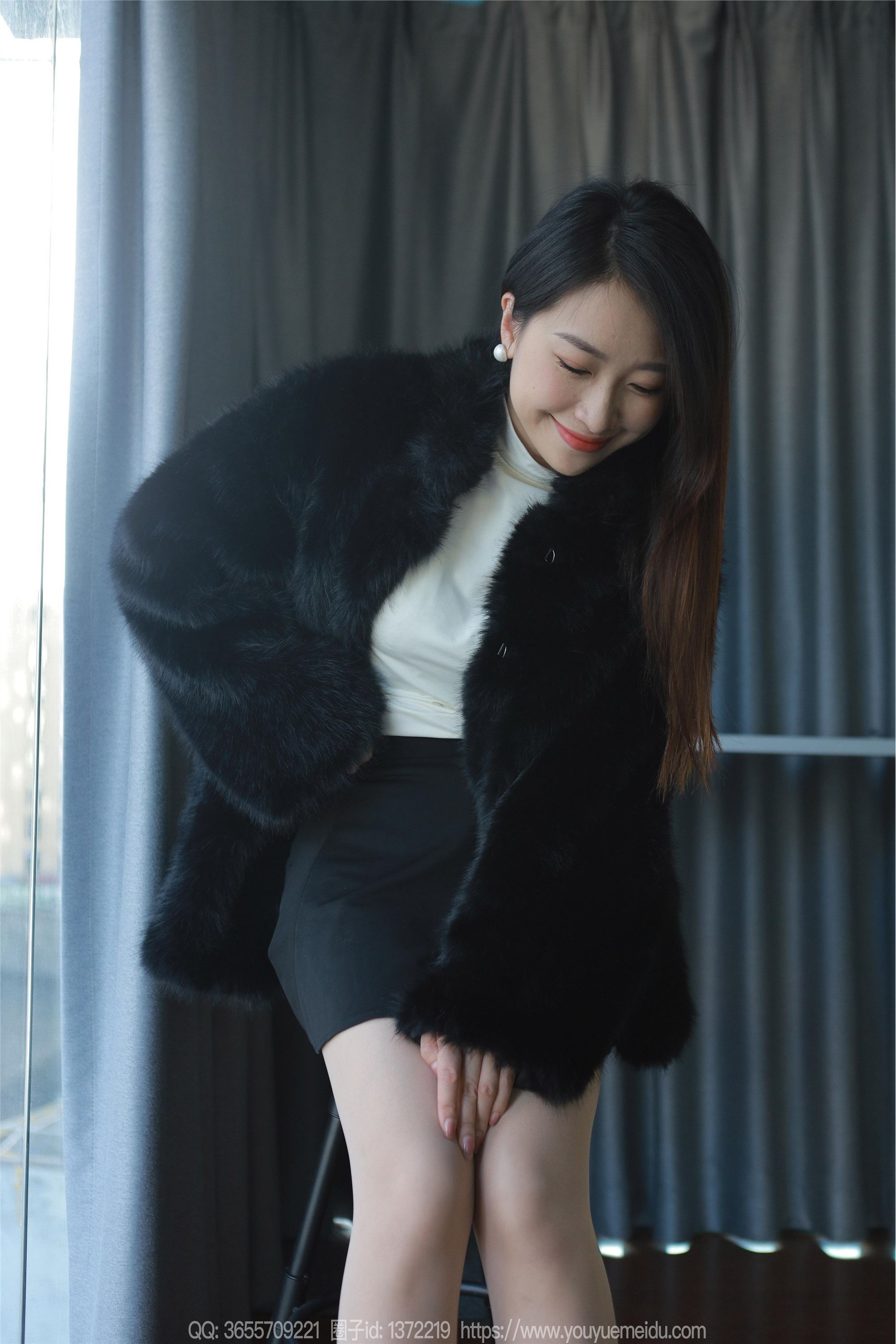 IESS异思趣向  2023.12.05 丝享家 1603 小婕《黑色大衣》